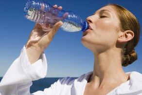 pitje vode na leni dieti
